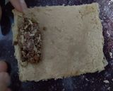 A picture of step 3 of Chocolate walnut cigar.