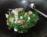 Foto langkah ke 4 dari resep Tumis buncis telur asin.