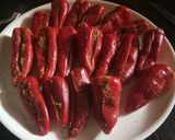 A picture of step 4 of Laal Mirchi ra Achaar.