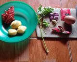 Foto langkah ke 1 dari resep Sambal goreng Campur Telur Kentang Ikan Teri.
