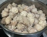 Foto langkah ke 5 dari resep Pentol ayam kriwil.