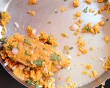 A picture of step 2 of Sindhi style Gram flour (besan)ki sabji.