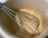 Une image de l'étape 6 de Clafoutis aux cerises, miel et vanille.