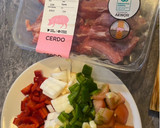 Foto del paso 1 de la receta: Costillas de cerdo en salsa (olla exprés) 🐷🧅🧄🍅🥕