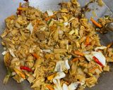 Foto langkah ke 4 dari resep Kuetiau Goreng.