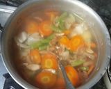 Foto langkah ke 3 dari resep Sayur sop sederhana.