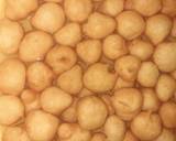 Dahi wada(soft fritters with tangy n spicy sauce/chutney) recipe step 2 photo
