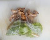 Foto langkah ke 5 dari resep Spring roll + lime dipping sauce.