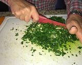Foto del paso 2 de la receta: Salsa chimichurri Carmen