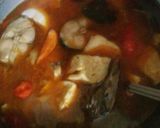 Foto langkah ke 6 dari resep Ikan patin kuah pedas.