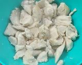 Foto del paso 3 de la receta: Capeletis de ricotta, pollo y nuez con masa precocida casera