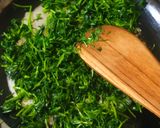 A picture of step 2 of Coriander leaves thokku.