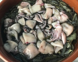 Foto del paso 3 de la receta: Chipirones negros encebollados