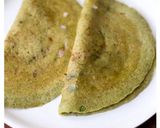A picture of step 3 of Pesarattu healthy breakfast.