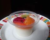 Foto langkah ke 5 dari resep Puding sutra buah super lembut.