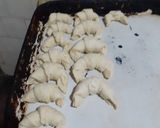 Foto del paso 4 de la receta: Medialunas saladas o de grasa