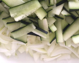 Foto del paso 1 de la receta: Ensalada de aguacate en vinagreta de Maracuyá