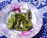 A picture of step 4 of Fry green chilli.