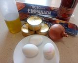 Foto del paso 1 de la receta: Empanada de atún en escabeche