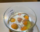 A picture of step 2 of Omelette Muffins.