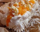 Foto del paso 14 de la receta: Tarta Pavlova de crema pastelera y coulis de albaricoques