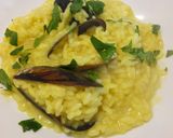A picture of step 3 of Risotto cozze e zafferano mussel and saffron risotto.