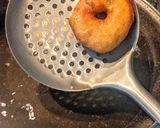 A picture of step 2 of Medu Vadas.