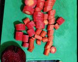 A picture of step 1 of Gajar- beetroot halwa in pressure cooker.