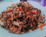 Foto langkah ke 5 dari resep Tumis Kerang Pedas.