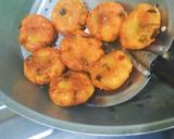 Foto langkah ke 8 dari resep Singkong Goreng Isi Bumbu Pecel.