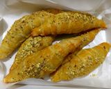 Foto langkah ke 4 dari resep Croissant Pistachio.