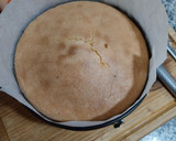 Foto del paso 5 de la receta: Bizcocho genovés invertido con crema pastelera (sin gluten)
