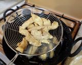 A picture of step 7 of Mongolian Chicken.