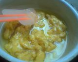 Foto langkah ke 1 dari resep Eggless Banana Cake (Steam).