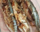 Foto langkah ke 3 dari resep Ikan Kembung Panggang (semi) Woku.