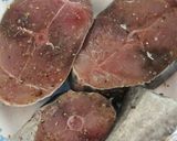 Hình bước làm 1 của món Cá ngừ kho