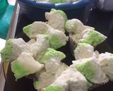 Foto langkah ke 3 dari resep Bolu kukus.