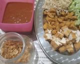 Foto langkah ke 9 dari resep Nasi Lengko Saus Kacang.