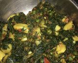 पालक आलू मटर (Palak aloo matar recipe in Hindi) रेसिपी चरण 5 फोटो