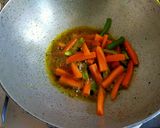 A picture of step 1 of Cabbage-Carrot Sambharo.