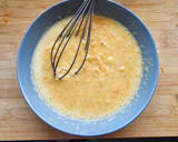 Foto del paso 2 de la receta: Magdalenas de plátano y zanahoria (aptas para BLW)