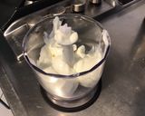 Une image de l'étape 1 de Sauce au fromage blanc, citrons et herbes aromatiques (pour salades).