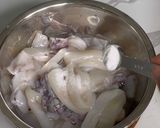 Foto langkah ke 1 dari resep 47. Cumi Saus Padang.