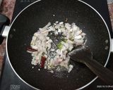 A picture of step 3 of Carrot Upma.
