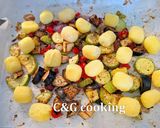 Φωτογραφία βήματος 7 της συνταγής Gnocchi με λαχανικά στο Φούρνο C&G
