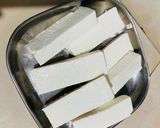 A picture of step 1 of Paneer Khurchan Masala.