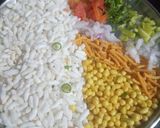 A picture of step 1 of Jhal Muri.