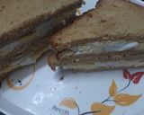 A picture of step 3 of Egg and Salaami Sandwich.