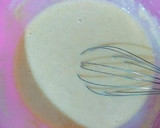 Foto del paso 4 de la receta: Bizcocho de yogur de frutos rojos, canela, Nesquik y limón