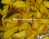 Foto langkah ke 4 dari resep Nasi Ayam Suwir Bumbu Kuning.